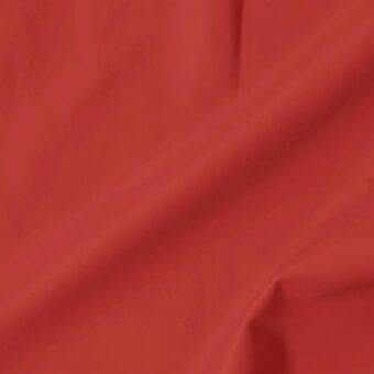 Red leather swatch displaying a smooth, matte texture; label reads "vismara leather smooth (soft extra) 40 bre613 cat.soft" against a red backdrop.